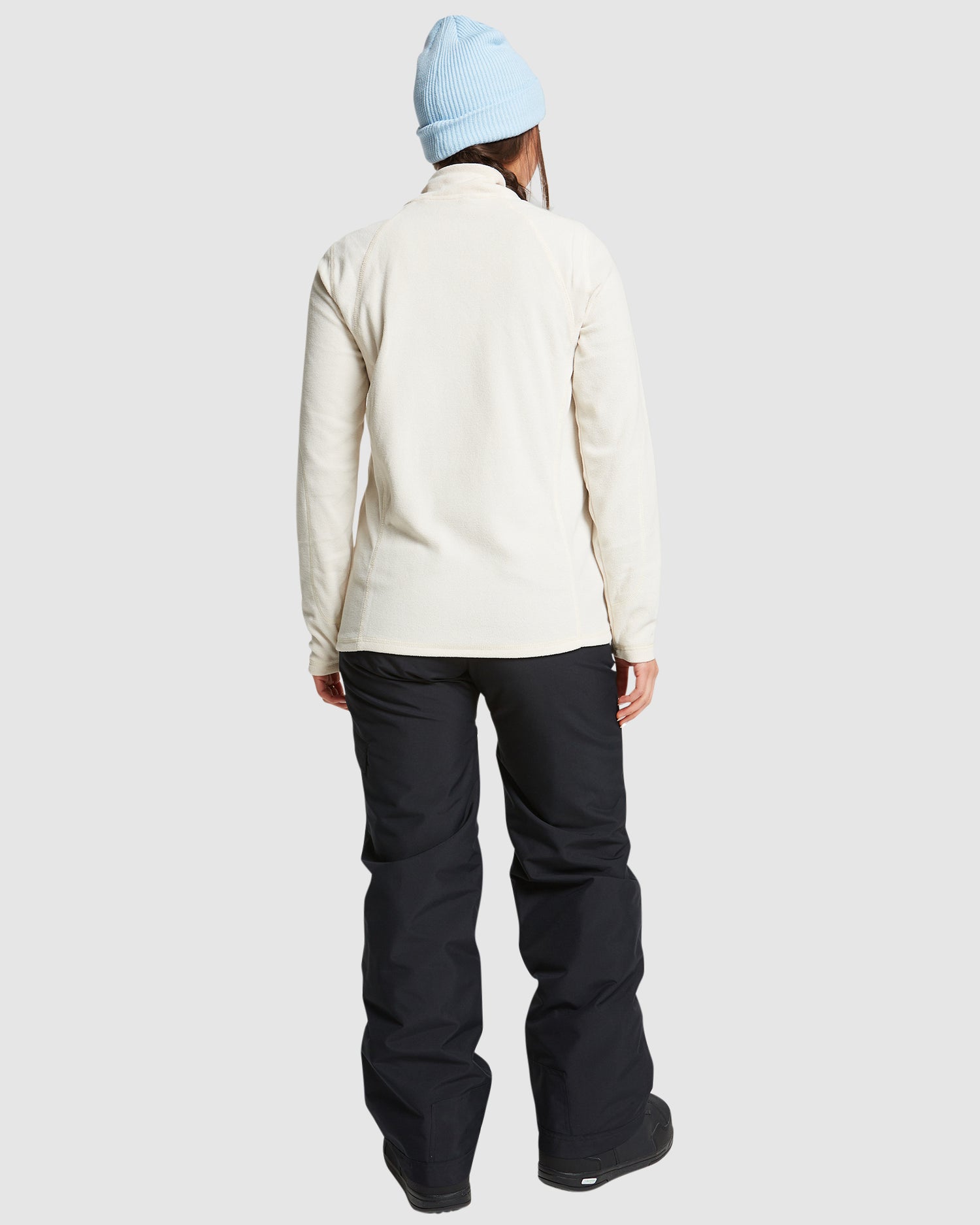 WHITE CAP GREY